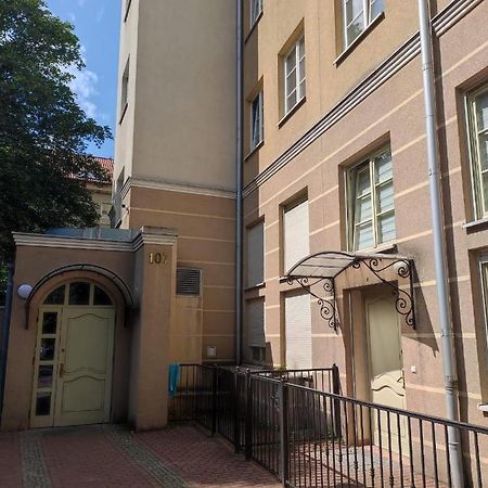 Apartament Przy Fontannie Neptuna Гданськ Екстер'єр фото