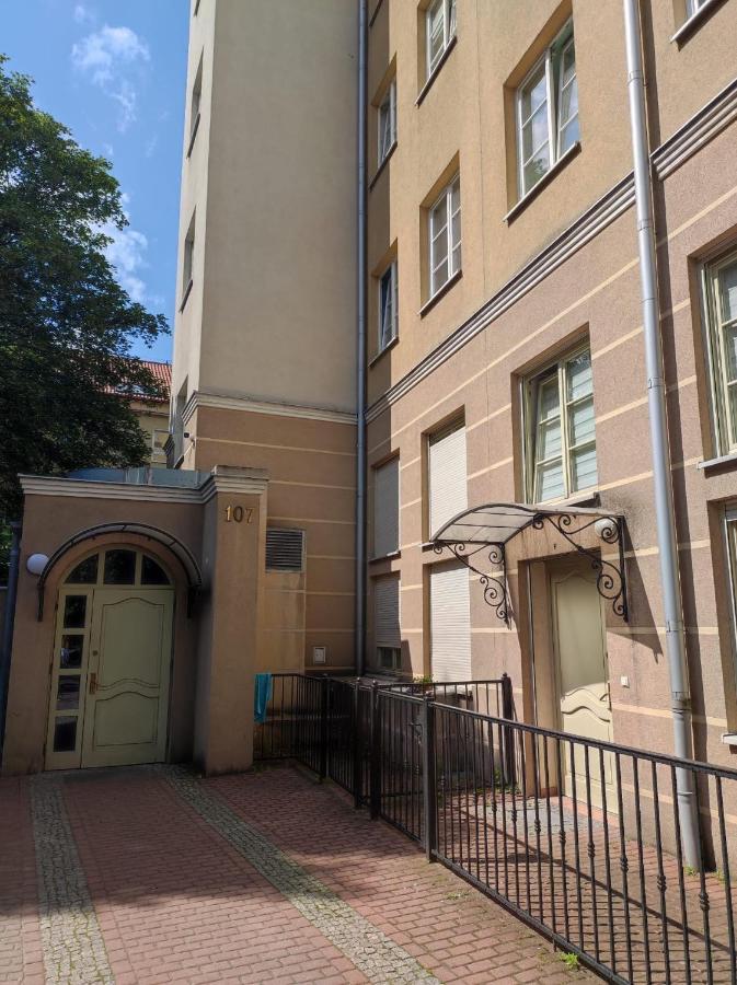 Apartament Przy Fontannie Neptuna Гданськ Екстер'єр фото