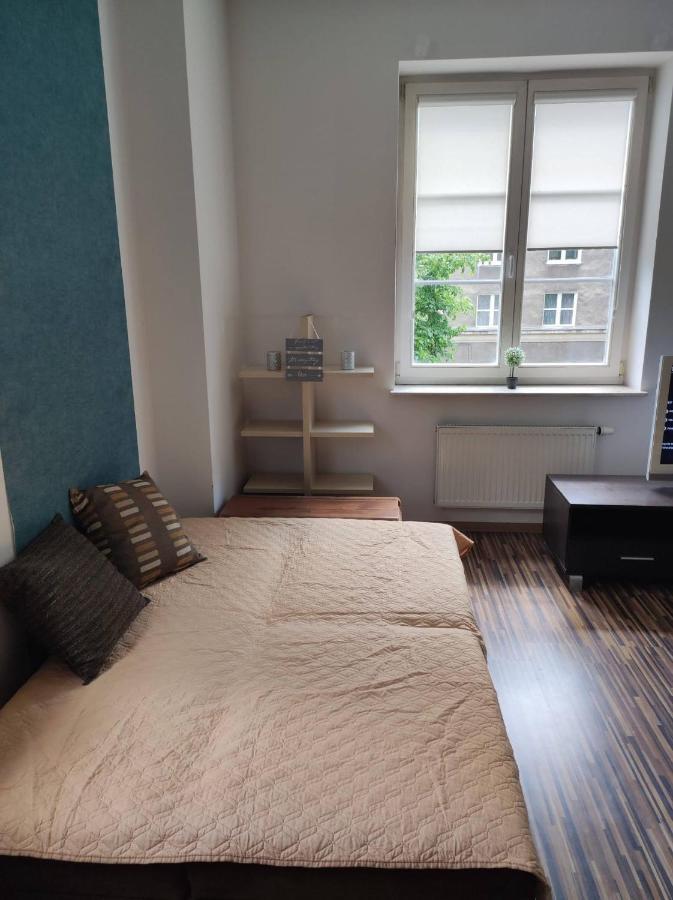 Apartament Przy Fontannie Neptuna Гданськ Екстер'єр фото